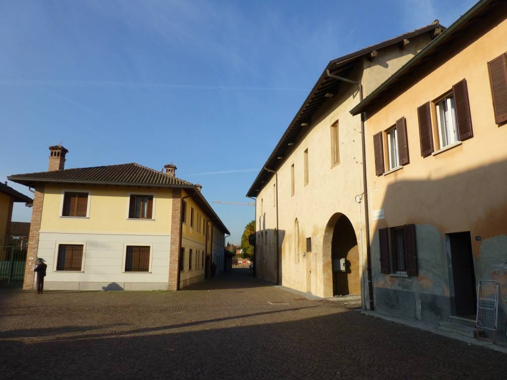 Villa A Trucazzano Con Giardino Grande Villa A Trucazzano Con Giardino Grande